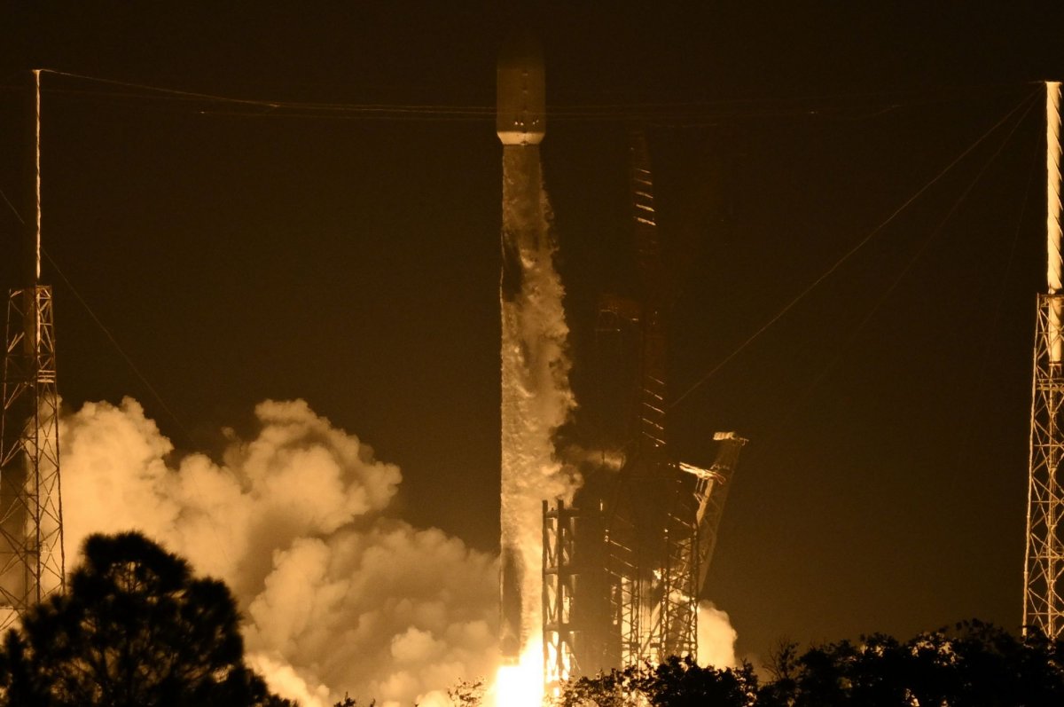 SpaceX Successfully Deploys 22 Starlink Satellites in Latest Launch
