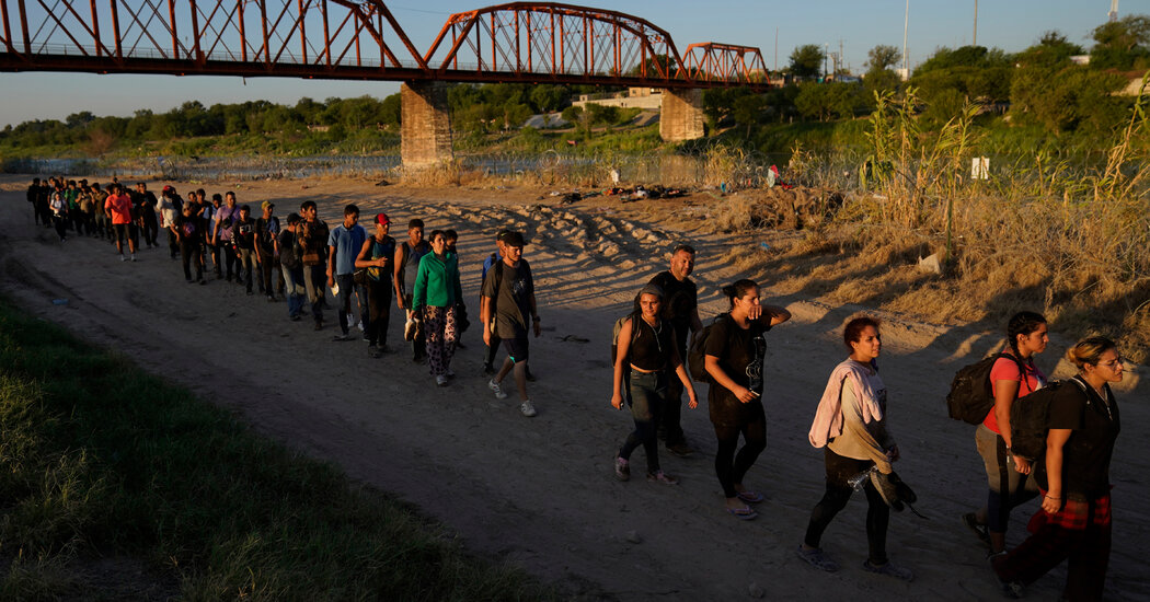 Border Talks and Ukraine Aid: White House's Agitation and Major Concessions