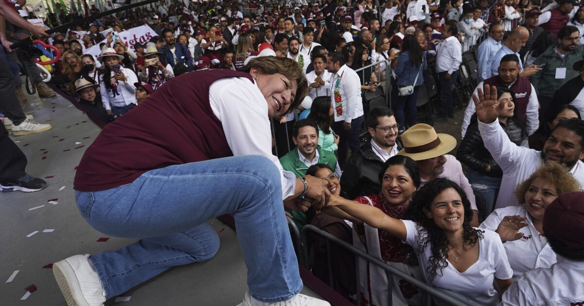 Featured image for PRI's rule in jeopardy as AMLO gains momentum in Mexico's largest state election.