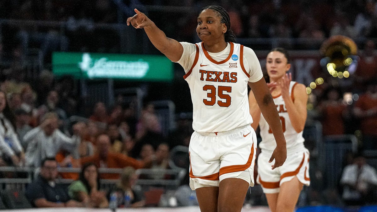 Featured image for "March Madness 2024: Duke Upsets Ohio State, Reaches Sweet 16 as Rookies Shine"