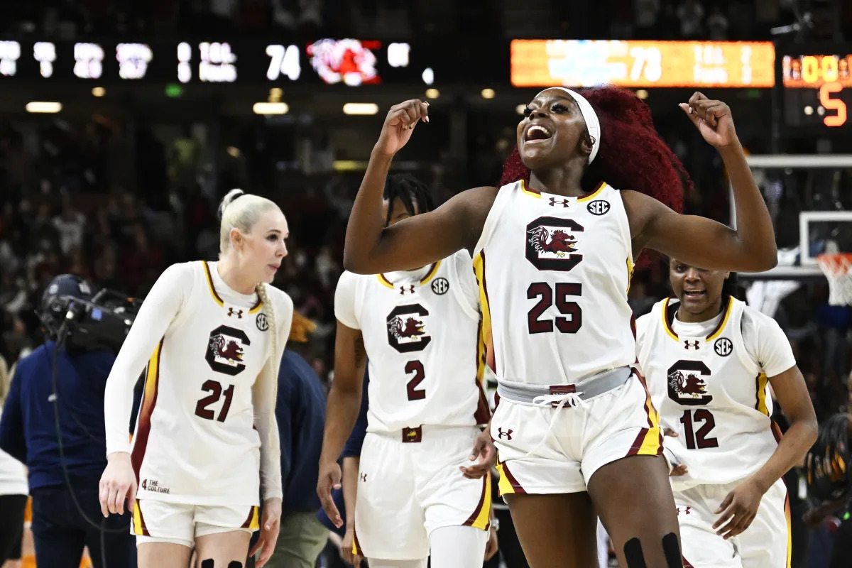 "South Carolina's Unstoppable March to Perfection: Dawn Staley's Praise and Freshman Impact"