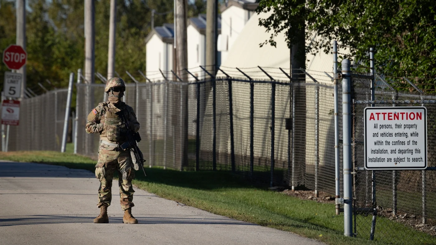 Supreme Court Weighs Trump’s Appeal to Deploy National Guard in Illinois
