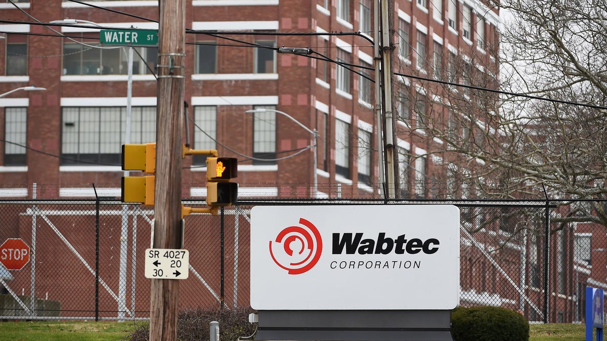 "UE and Wabtec Resolve Strike at Erie Locomotive Plant with Tentative Agreement"