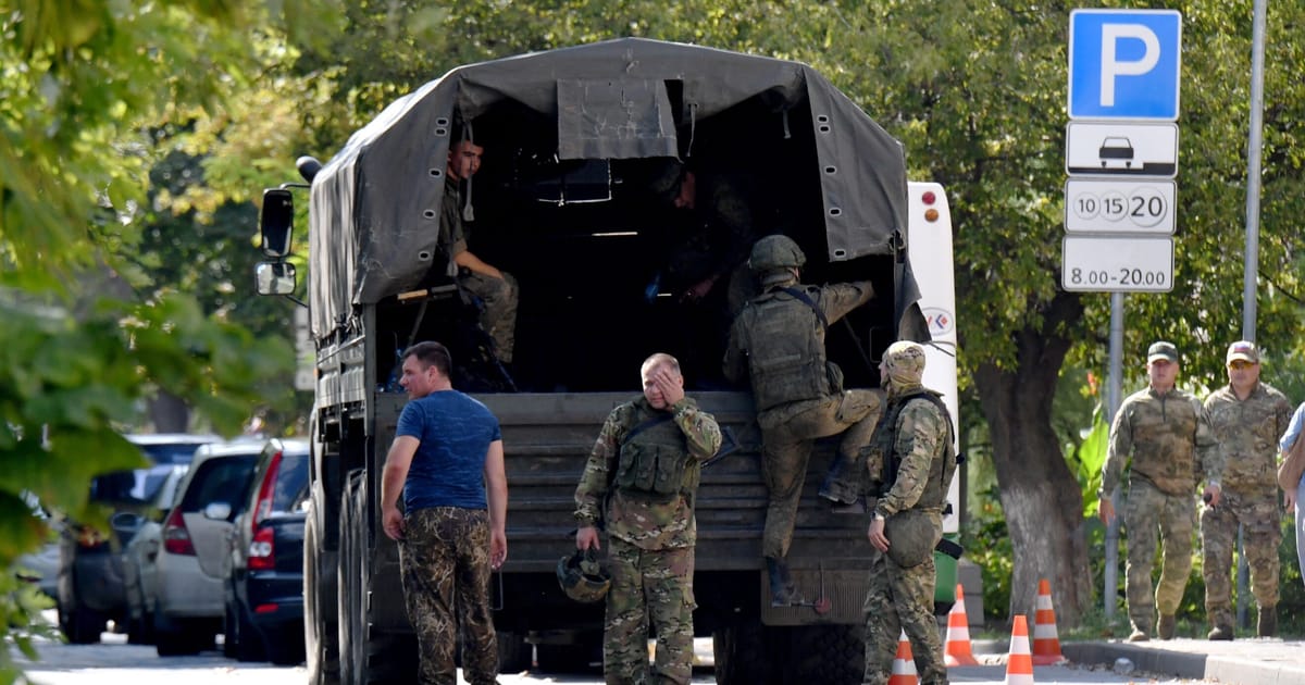 Cuban Authorities Detain 17 for Recruiting Youth to Join Russian Forces