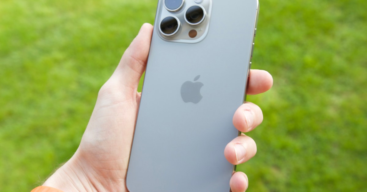 "Analyst Warns of Challenges for iPhone 16 Amid Slower Demand and Design Concerns"