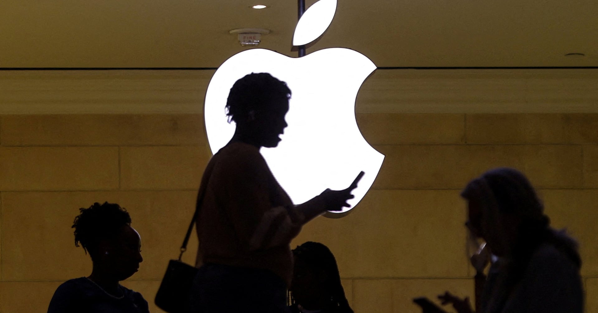 "US Government Files Antitrust Lawsuit Against Apple Over iPhone Monopoly"