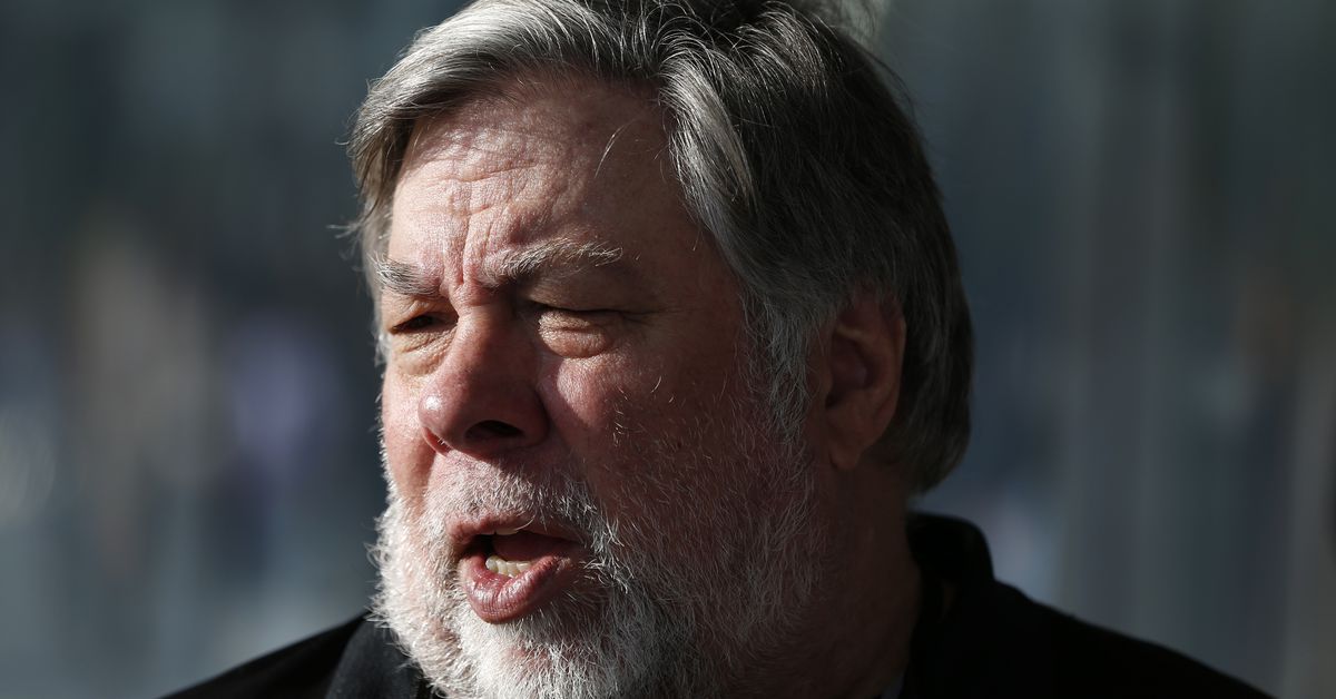 Featured image for Apple Co-Founder Wozniak Hospitalized in Mexico City with Possible Stroke