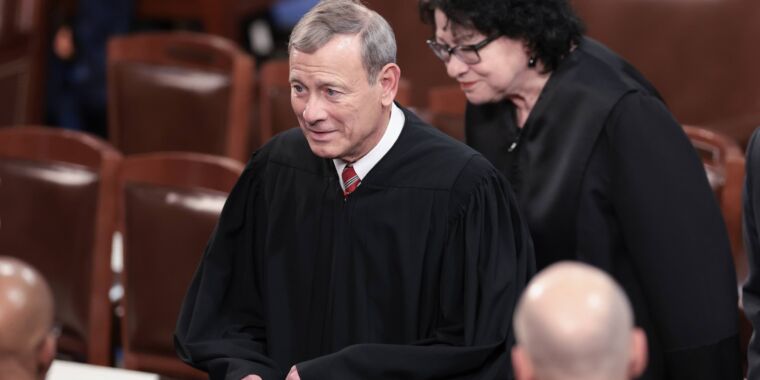 Featured image for "Supreme Court's Tensions Over Social Media and Free Speech"