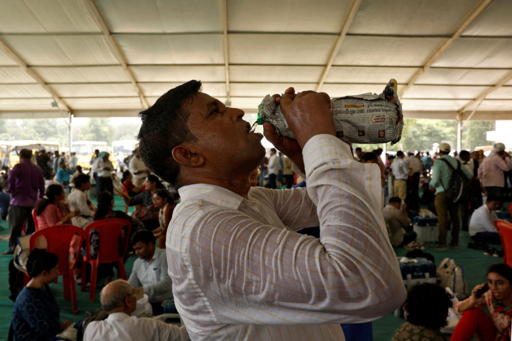 "Climate Change Adds 26 Extra Hot Days in a Year, Shattering Records"