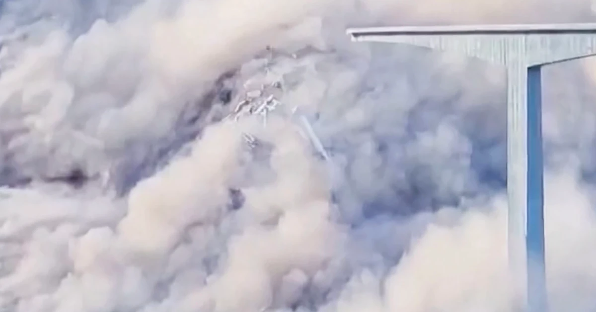 Featured image for Part of Newly Opened Chinese Bridge Collapses in Seconds