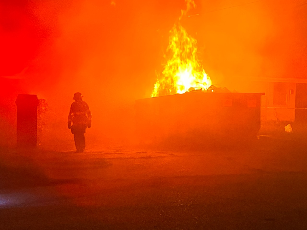 Featured image for Tragic Fire Claims Firefighter's Life, Injures 3 Others in South Memphis Home