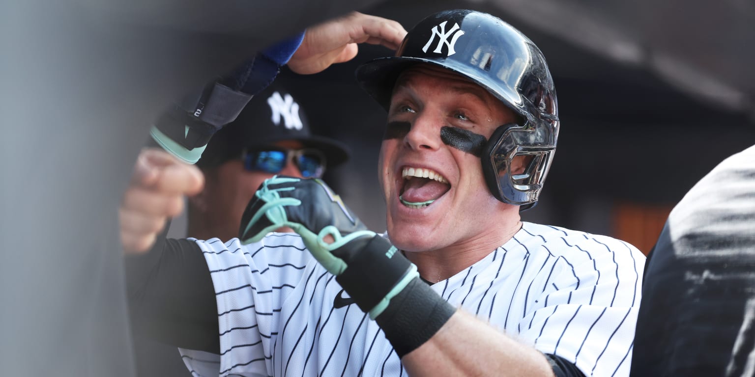 Bader's clutch hit helps Yankees win series against Rangers.