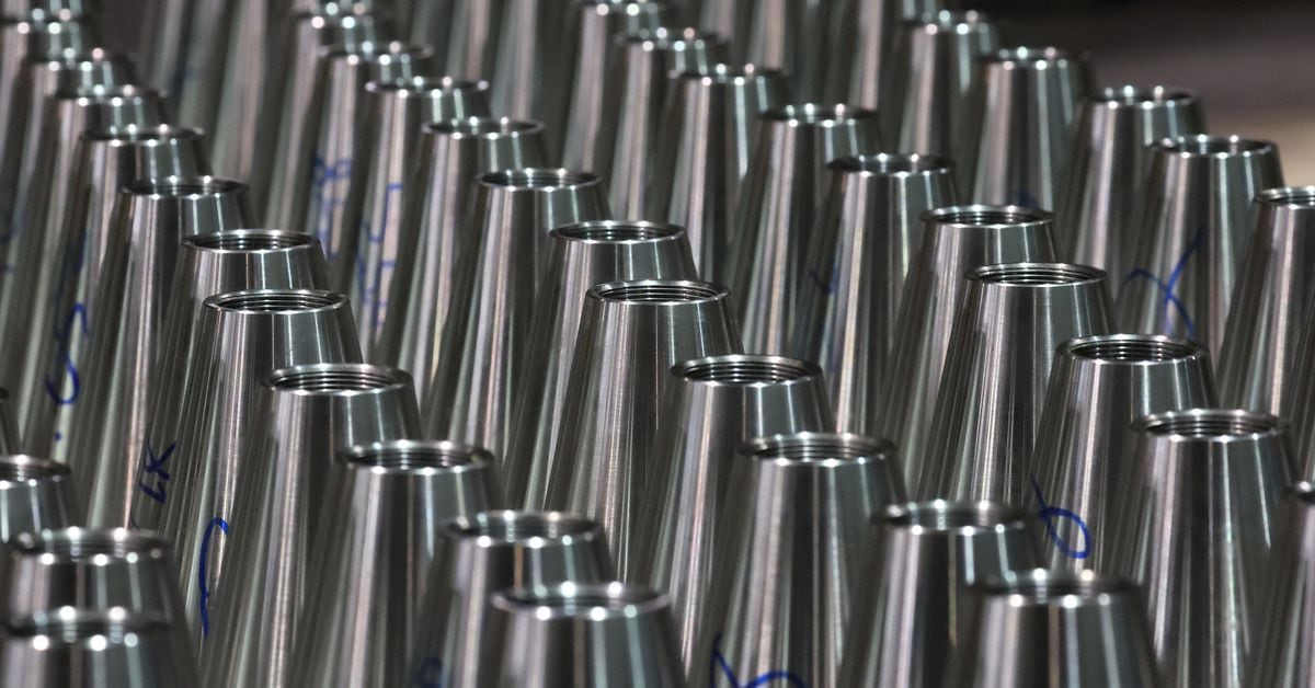 Featured image for EU countries unite to supply Ukraine with shells.