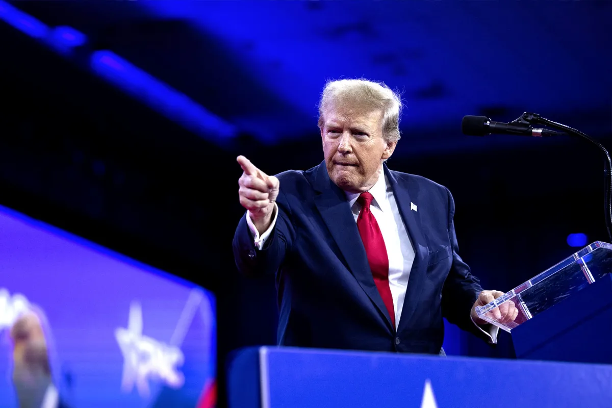 "Trump Warns of Extortion Risk Without Supreme Court Immunity"