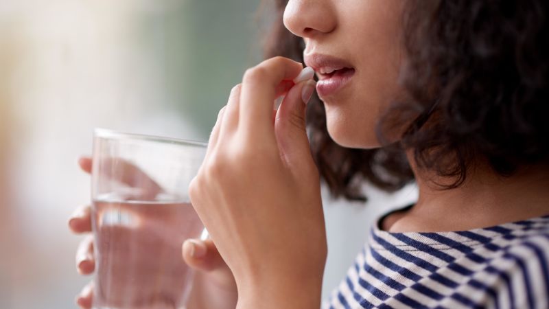 "Study: 1 in 10 Teens Using Risky Weight-Loss Products"