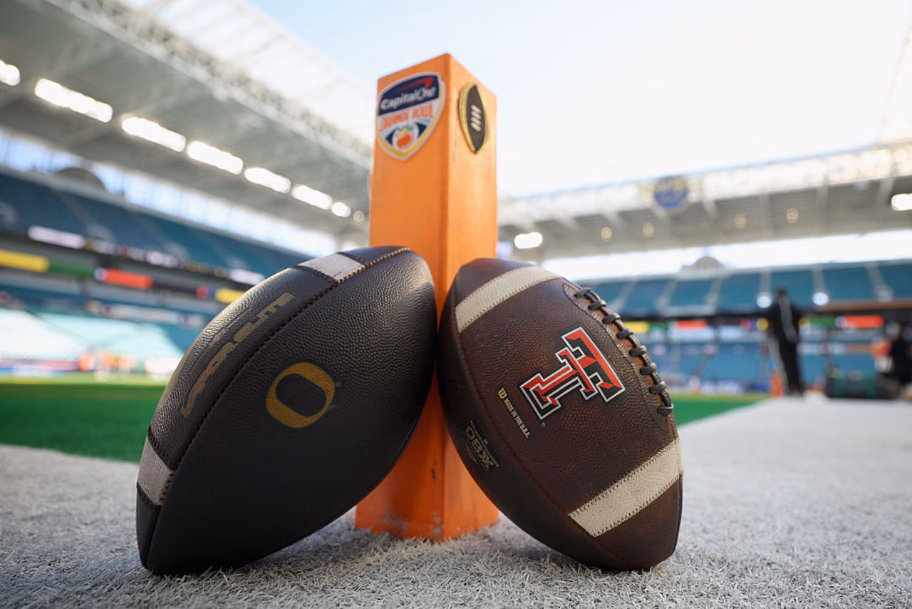 Featured image for Oregon Ducks vs. Texas Tech Red Raiders: Orange Bowl Live Updates and Score
