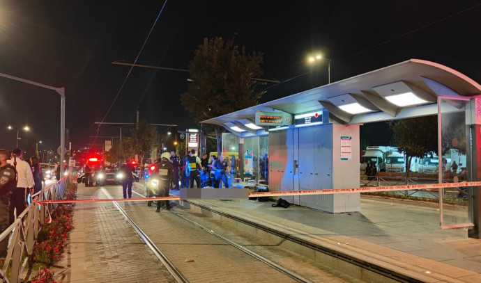 Featured image for Fatal Stabbing Attack at Jerusalem Light Rail Station Ends in Terrorist's Death