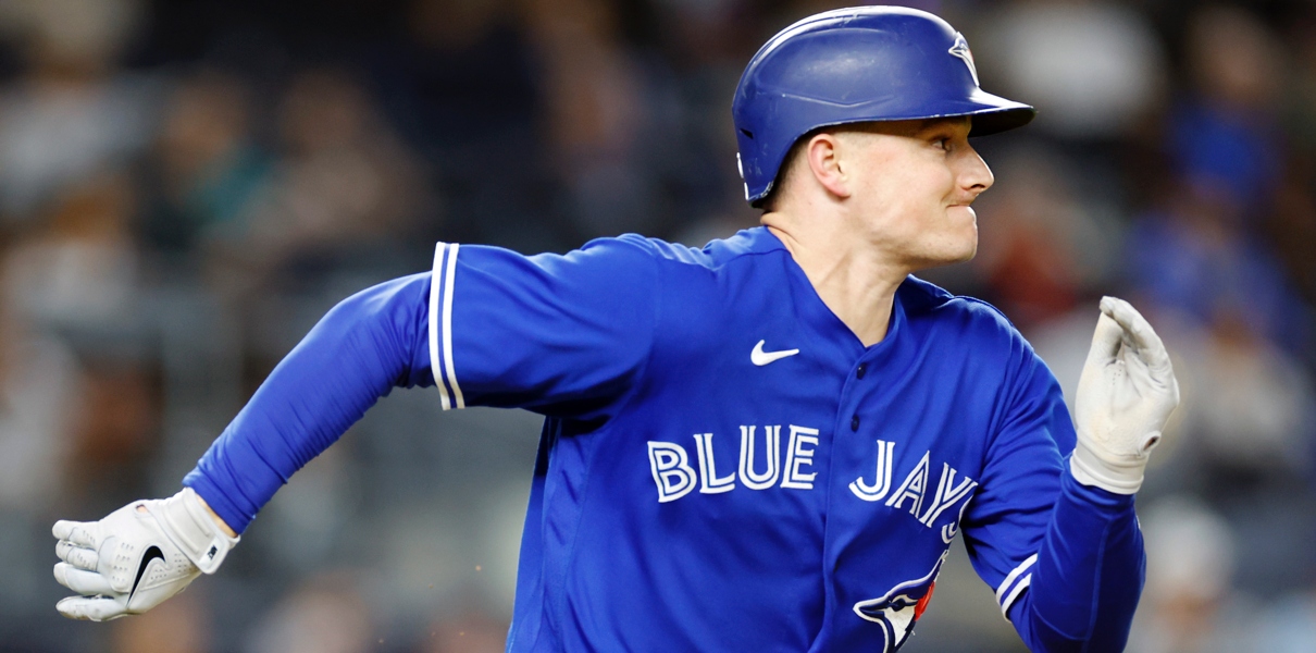 "Cubs Make Significant Offers to Key Players in Offseason Overhaul"