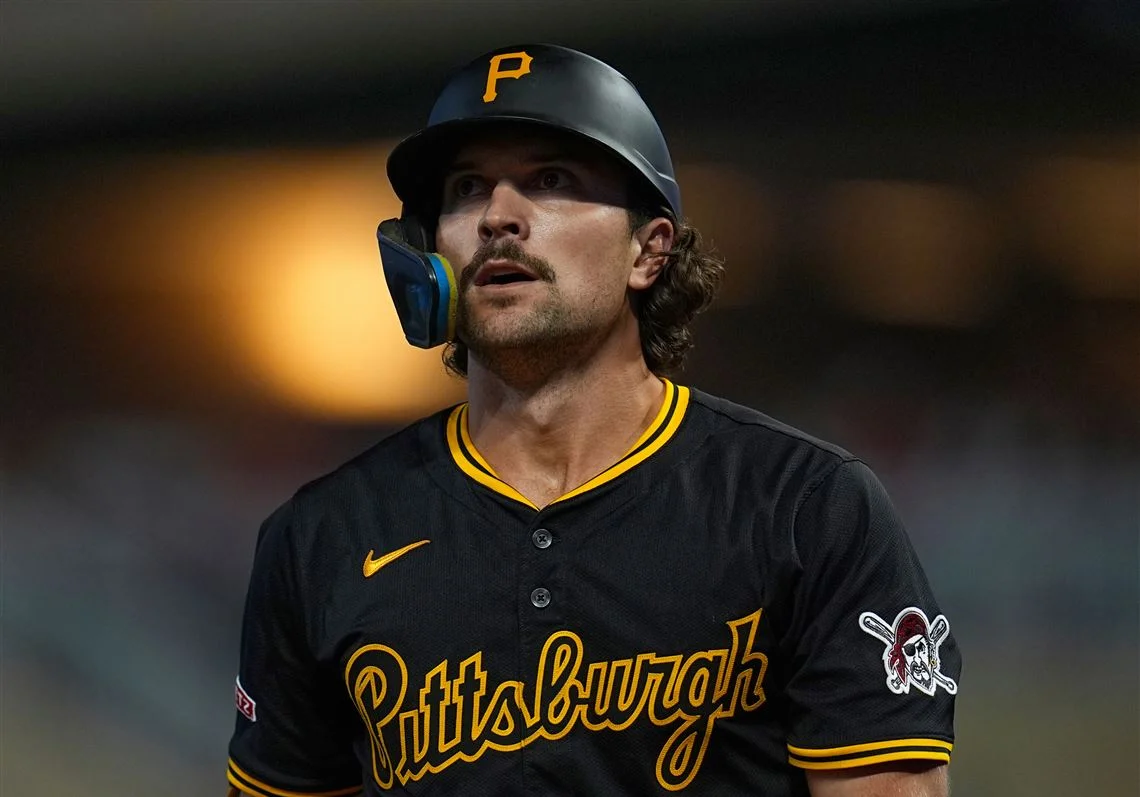Pirates trade Adam Frazier to Royals for Minor League Infielder Cam Devanney