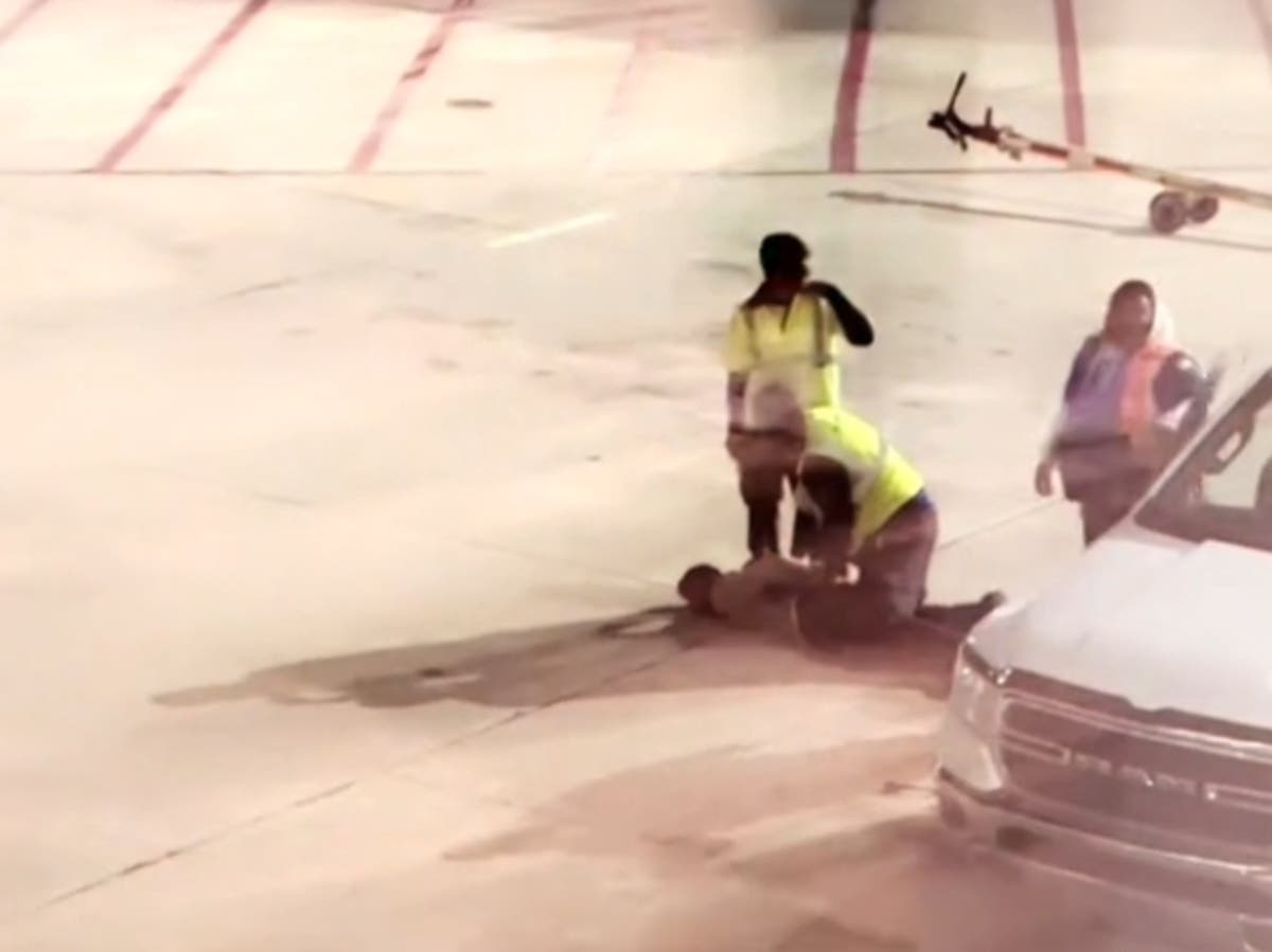 Featured image for Passenger Hospitalized After Climbing Onto Southwest Airlines Plane Wing