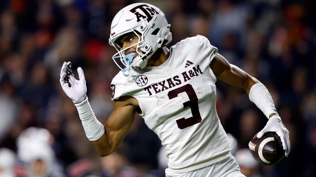 Featured image for Rivalry Week Shakes Up Bowl Projections and Playoff Debates