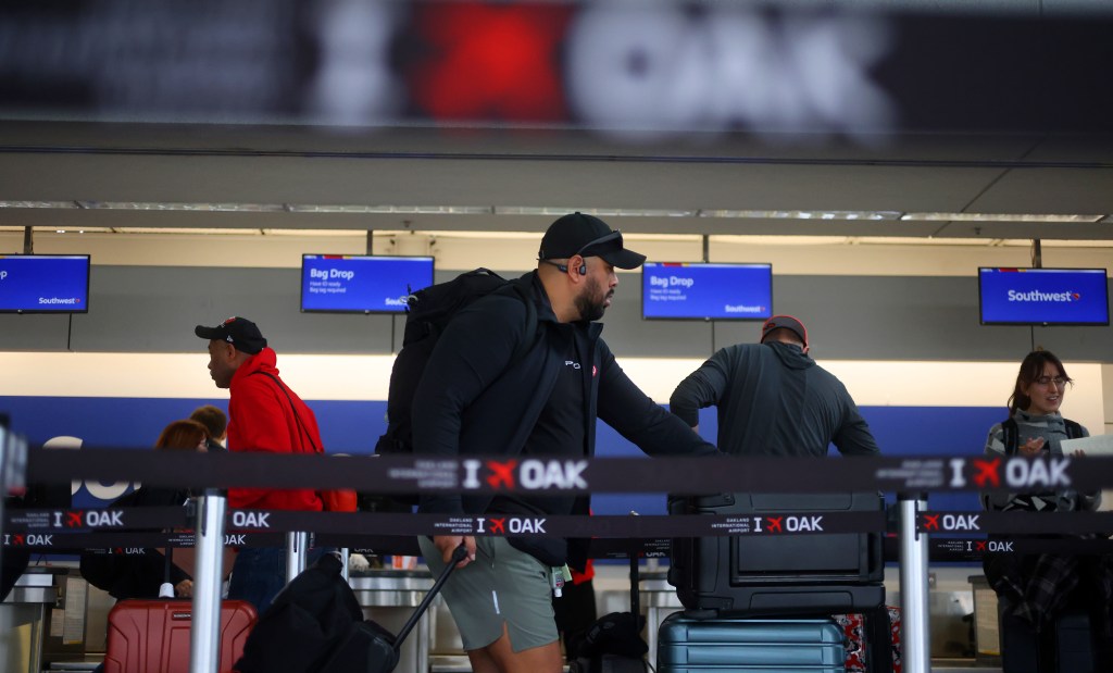 San Francisco Threatens Lawsuit Over Oakland Airport Name Change