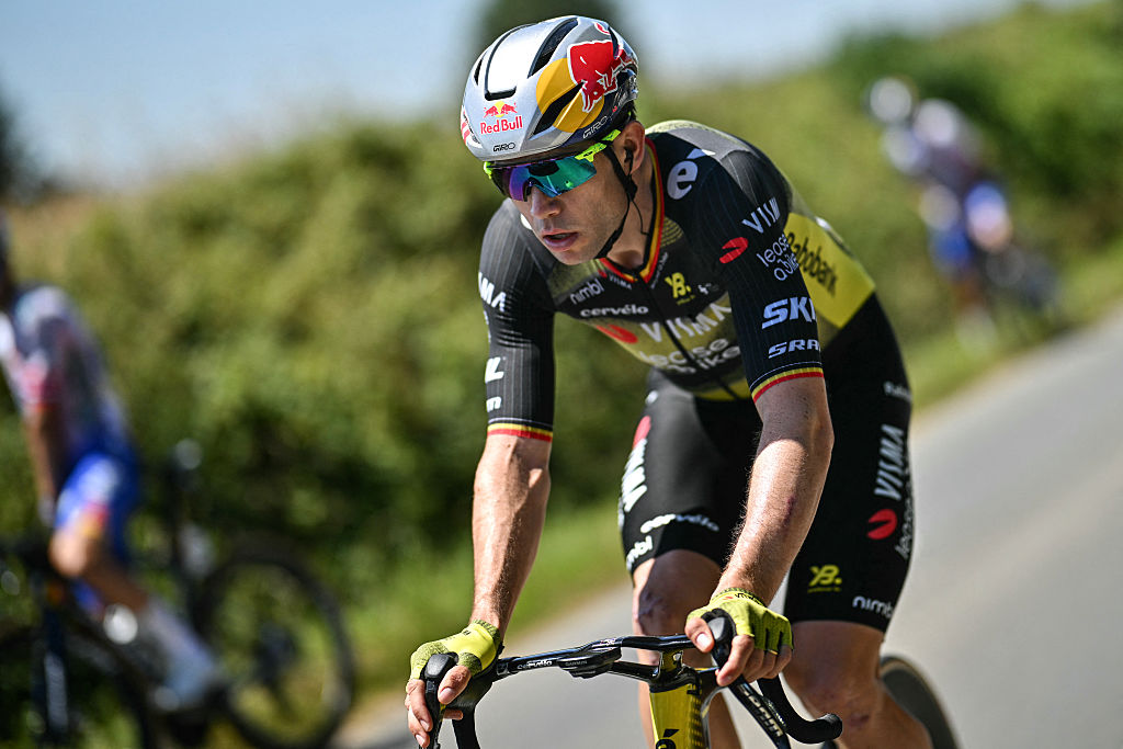 Featured image for Jonathan Milan Wins Stage 8 at Tour de France 2025 Amid Tension