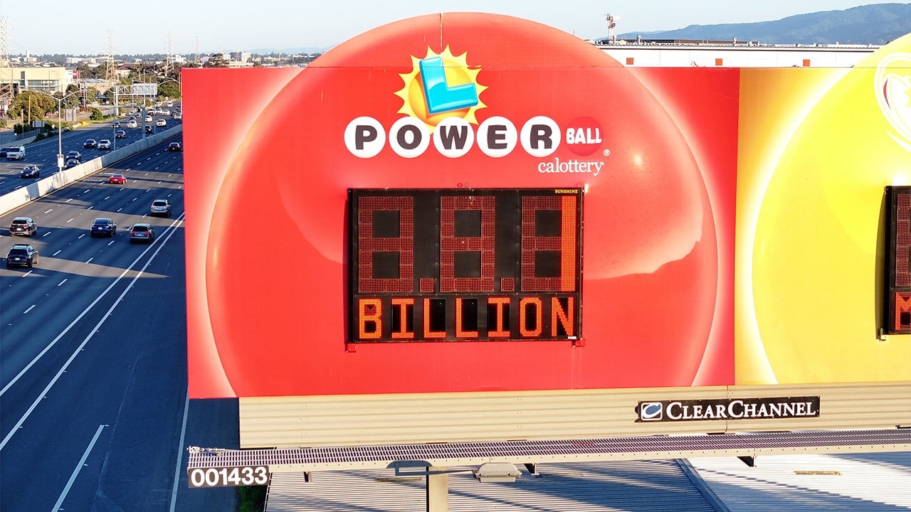 Featured image for "Record-Breaking $1.09 Billion Powerball Jackpot Winner Announced"