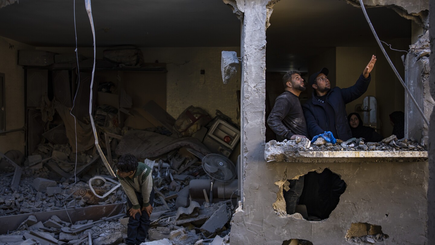"Israel Plans Civilian Evacuation from Rafah Amid Deadly Strikes in Gaza"