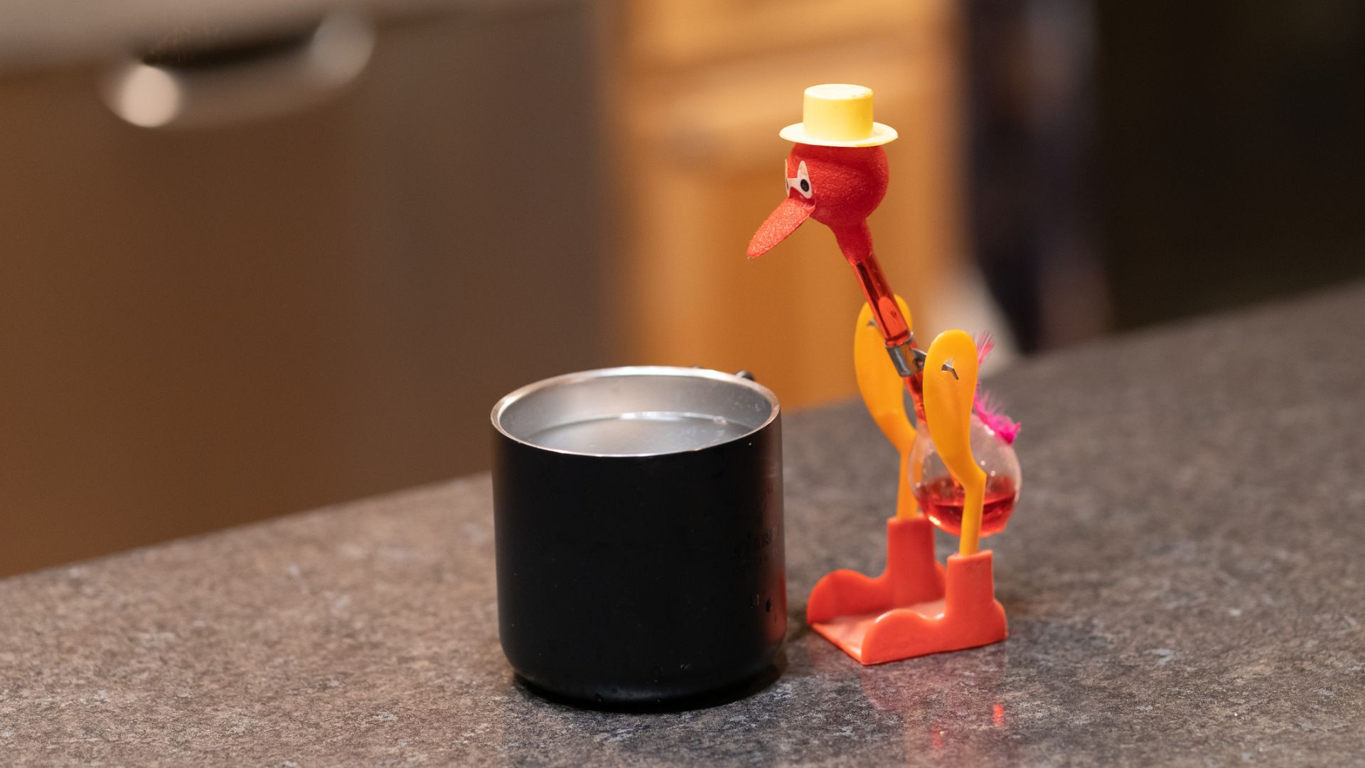 "Water-Powered Gadgets: The Resurgence of the 'Drinking Bird' for Clean Energy"