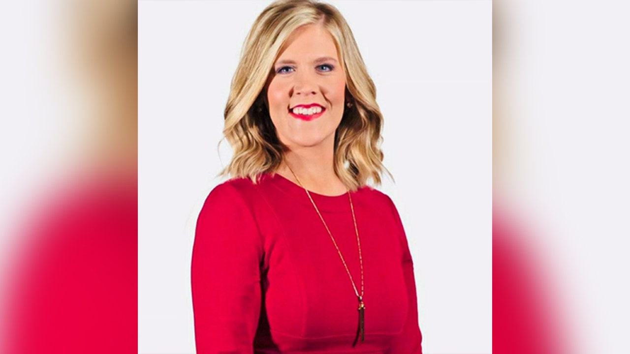 Featured image for Illinois TV anchor and executive dies at 42 during Florida vacation.