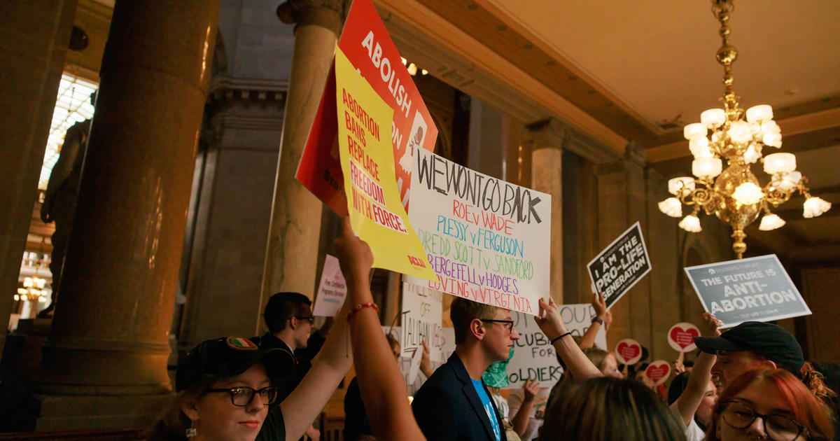 Indiana Supreme Court Allows Near-Total Abortion Ban to Take Effect, Limited Protections Cited
