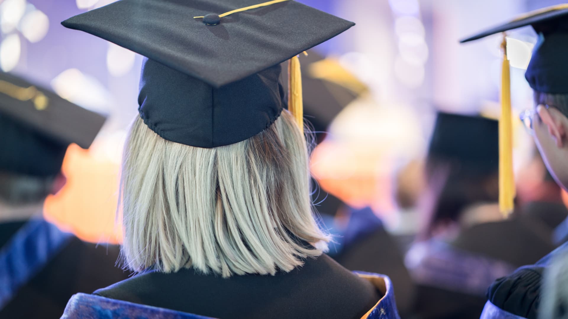 Featured image for "Examining the Lowest-Paying College Majors Post-Graduation"