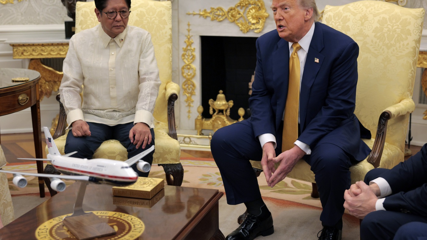 Trump Deflects Epstein Questions with Obama Attacks