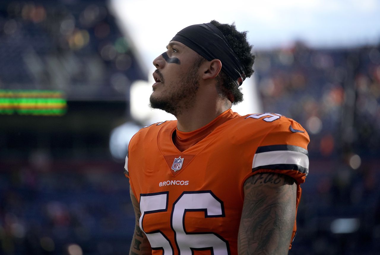 Featured image for Shane Ray returns to NFL with Buffalo Bills.