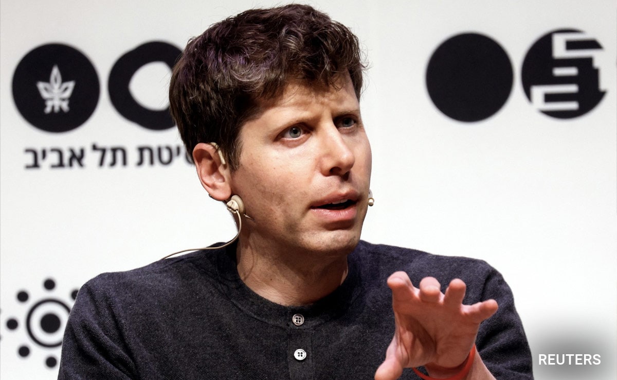 "Revealed: Secret WhatsApp Group of 100+ CEOs Exposed Amid OpenAI Crisis"