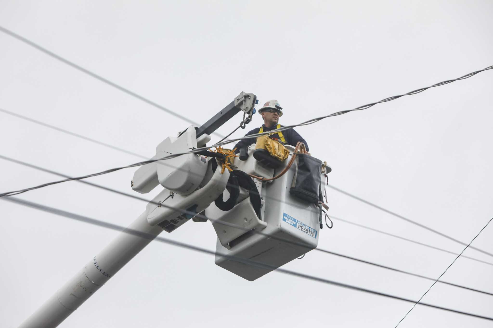 Massive Power Outages Sweep Bay Area, Leaving Thousands in the Dark.