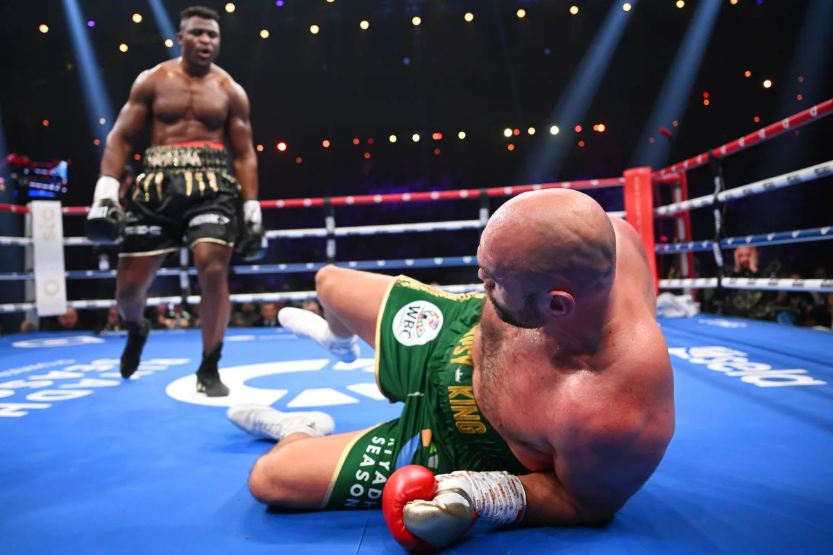 Tyson Fury narrowly defeats Francis Ngannou in epic showdown