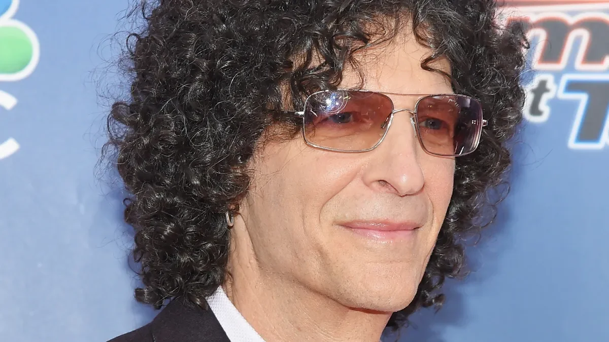 Howard Stern criticizes Kid Rock and Travis Tritt's Bud Light protest, shows support for Dylan Mulvaney