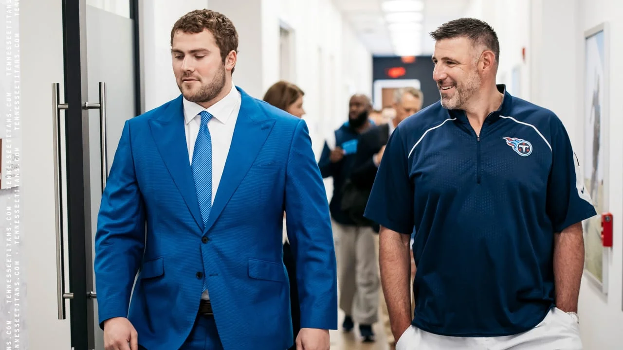 Peter Skoronski Joins Titans as First-Round Pick for 2023 NFL Draft.