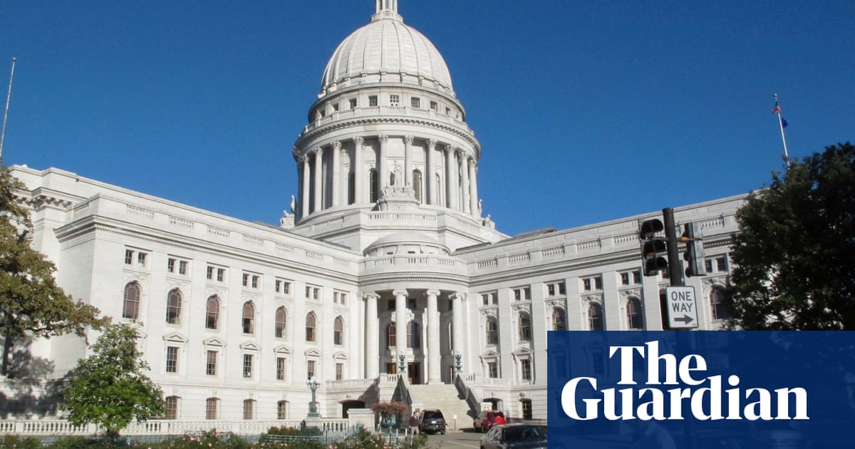 "High-Stakes Challenge to Wisconsin's Legislative Maps Heads to Supreme Court"