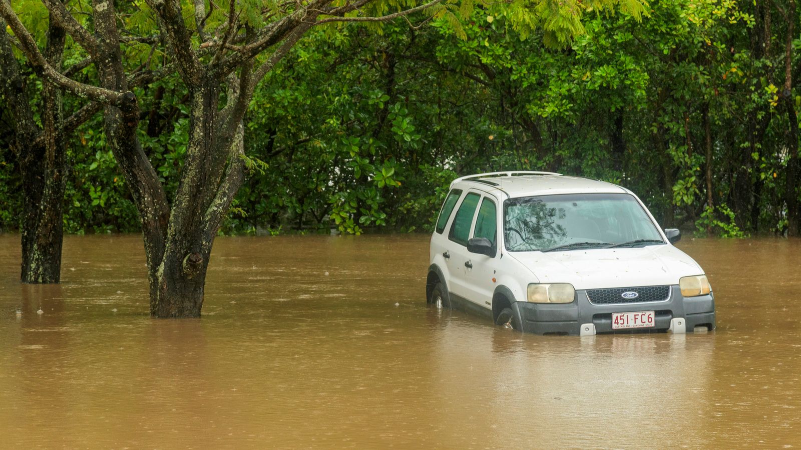 Massive Floods in Australia: Hundreds Rescued and Evacuated