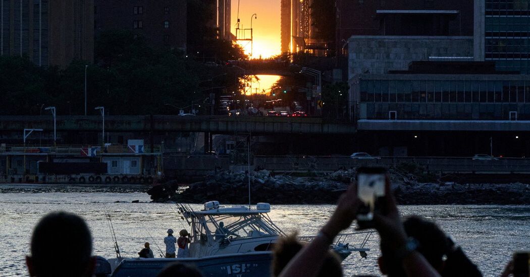 Featured image for "Manhattanhenge 2024: When and Where to Watch NYC's Sun-Kissed Grid"