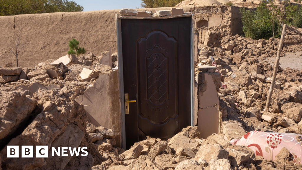 "Devastating Afghanistan Earthquake Claims Over 2,000 Lives as Desperate Villagers Dig for Survivors"