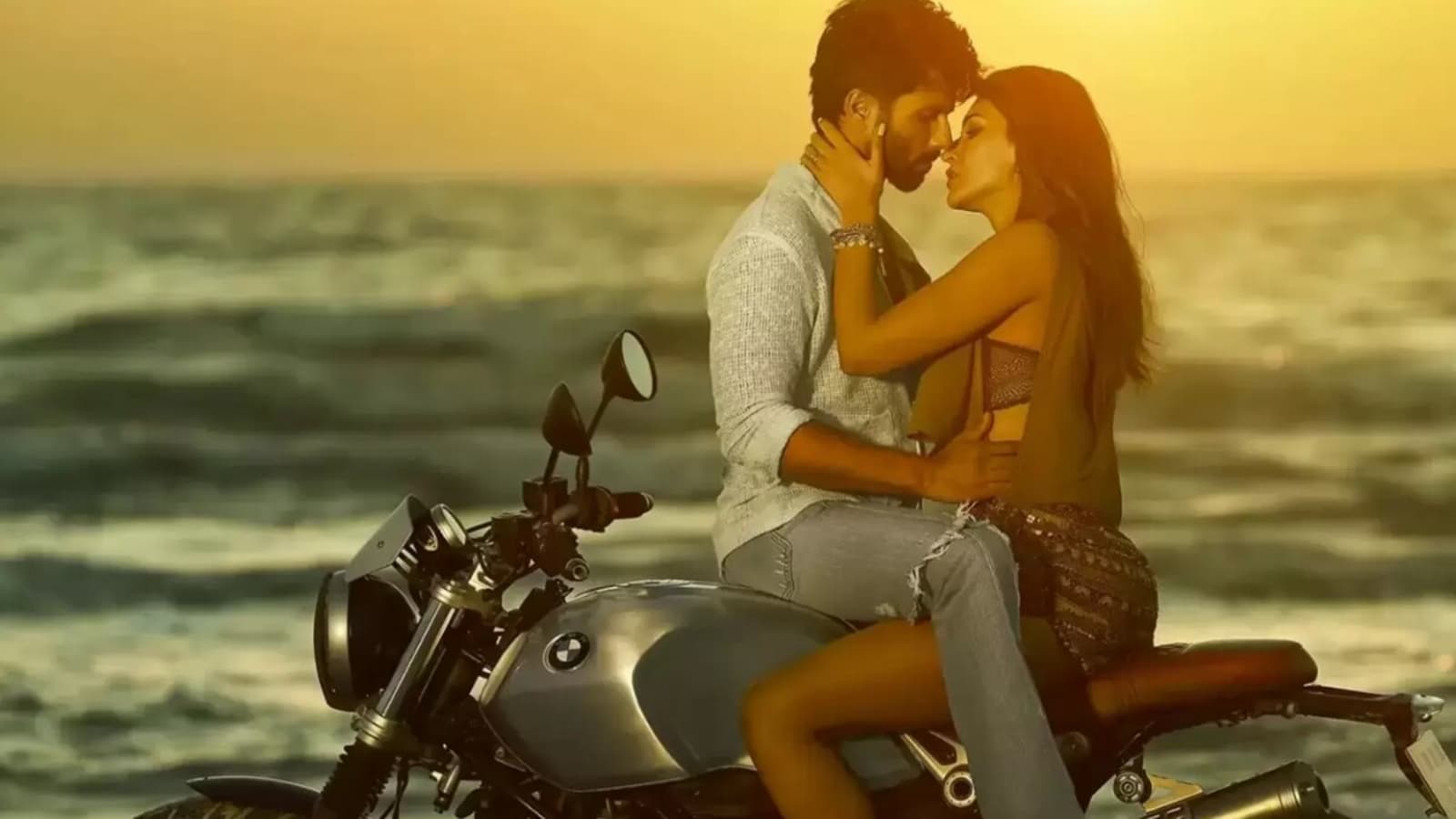 Featured image for "Teri Baaton Mein Aisa Uljha Jiya: Mixed Reviews and Janhvi Kapoor's Cameo"