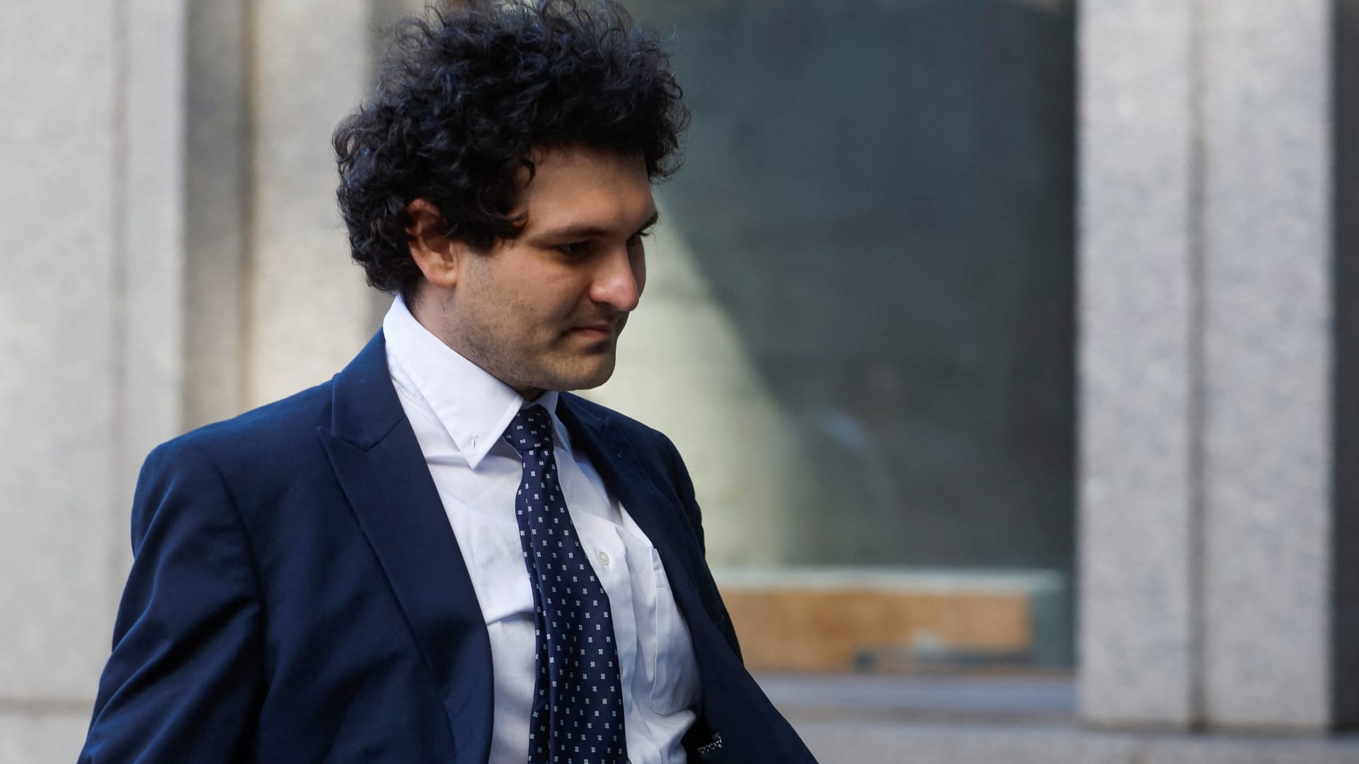 Sam Bankman-Fried's Testimony Reveals Oversights and Denies Fraud in FTX Trial