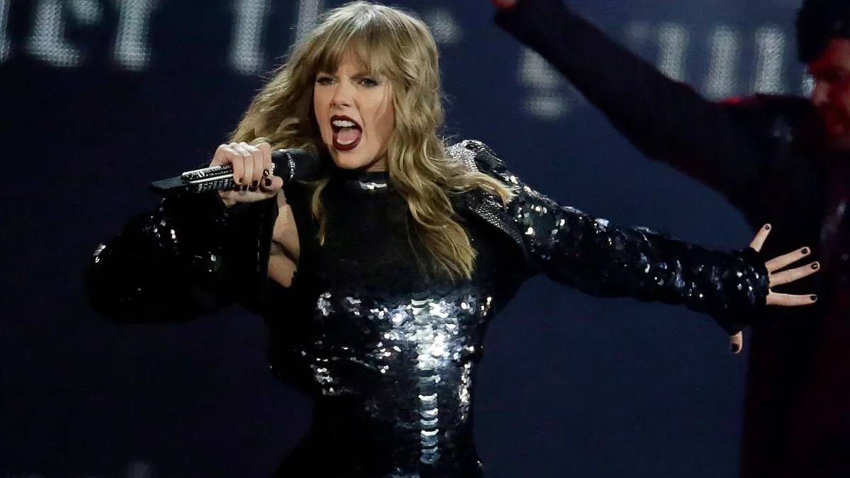 Taylor Swift Stalker Faces Felony Charges.