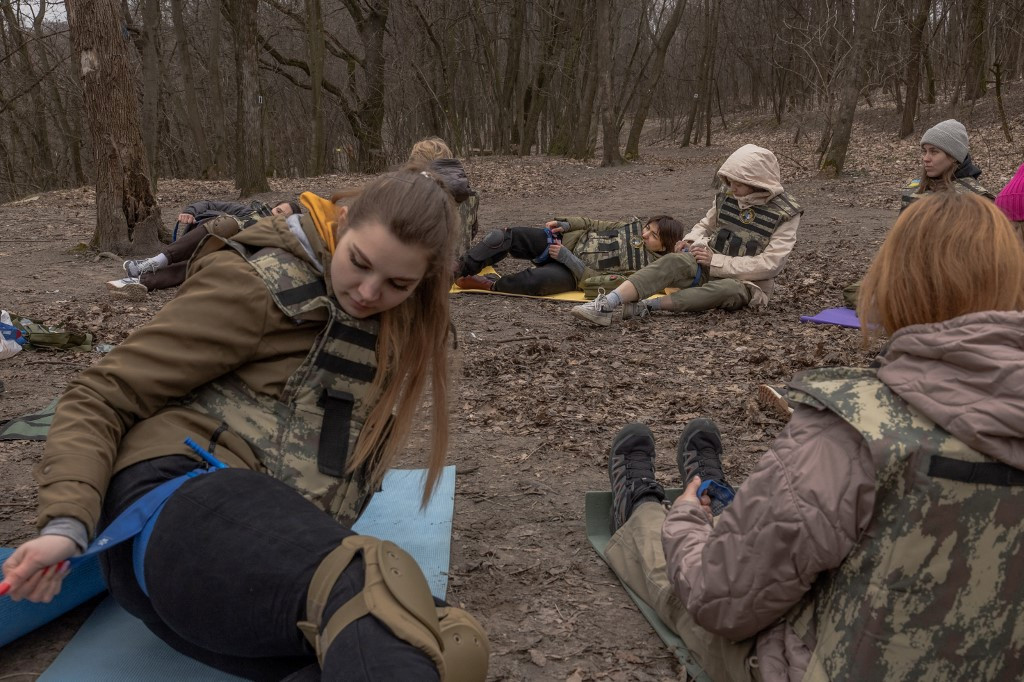 "Ukraine Under Occupation: Putin's Power Play and Zelenskiy's Warning"