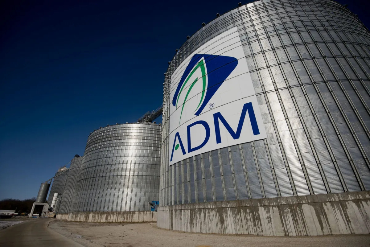Featured image for ADM CFO Placed on Leave Amid Accounting Probe, Cuts Earnings Forecast