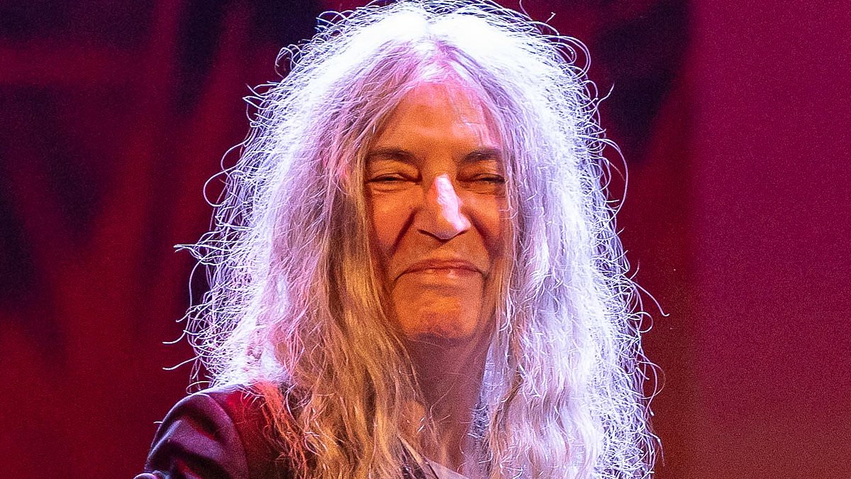 Featured image for Patti Smith, Rock Icon, Hospitalized in Italy for 'Sudden Illness' on Tour